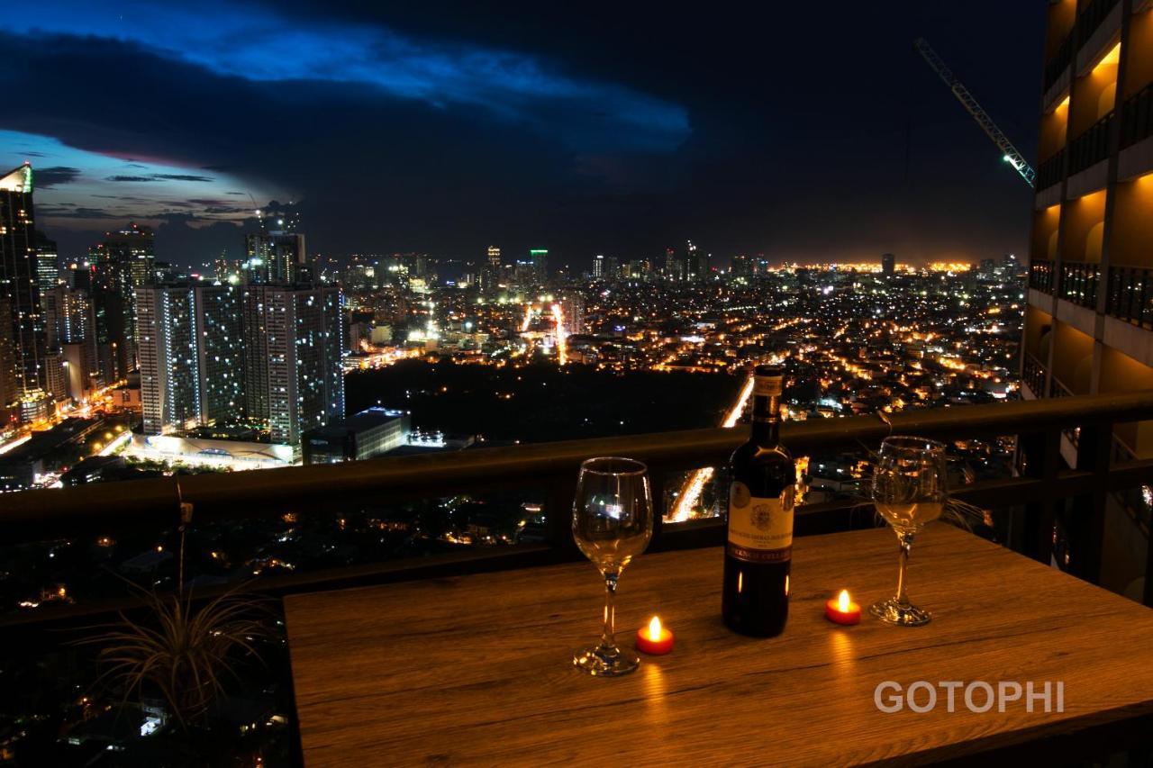 The Gramercy Residences Manila Exterior photo